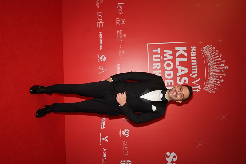 Sammyvit Klass Model Türkiye 2025 :  Ünlü �simler K�rm�z� Hal� ��kl���yla Oscar Gecesini Aratmad�